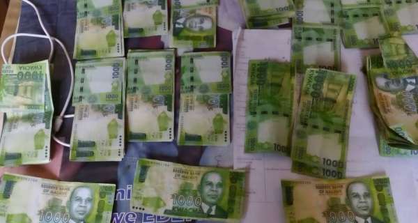 POLICE ARRESTS TWO FOR COUNTERFEIT BANK NOTES
