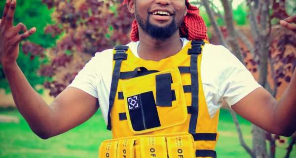 AFTER CONTROVERSIAL VIDEO CLIP VUBE IS BACK WITH “HAPPINESS”